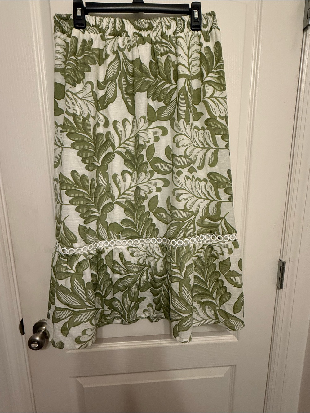 NWT Mlle Gabrielle Green White Tropical Leaf Tiered Boho Maxi Skirt Smocked XL